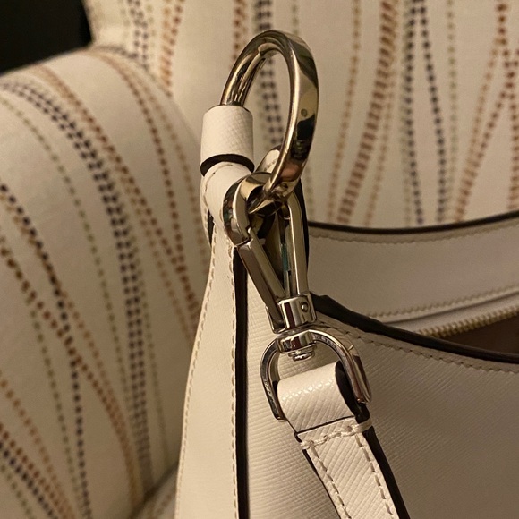 Kate Spade Classic White Shoulder Bag - Picture 4 of 9